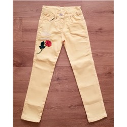 Цветные джинсы с вышивкой “Роза”