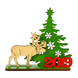 Сувенирная настольная ёлочка со снежинками (зелёная) и оленем