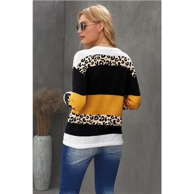 Желтый свитер-пуловер с черно-белыми полосами и леопардовым принтом