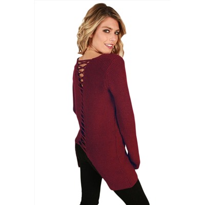 Бордовый свитер со шнурованным разрезом на спине