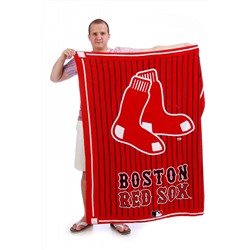 Спортивное красное полотенце с логотипом Boston Red Sox.