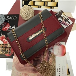 Миниатюрная сумочка Bella Jardany на цепочке графито-вишнёвого цвета.