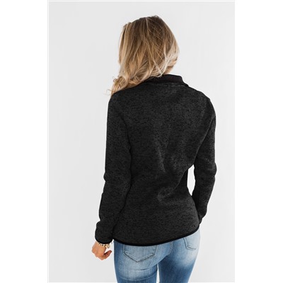 Черный свитшот-пуловер с отложным воротником на кнопках и карманами