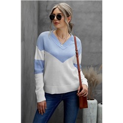 Бело-голубой вязаный пуловер-свитер с V-образным
