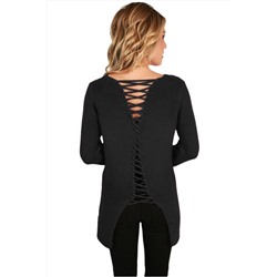 Черный свитер со шнурованным разрезом на спине