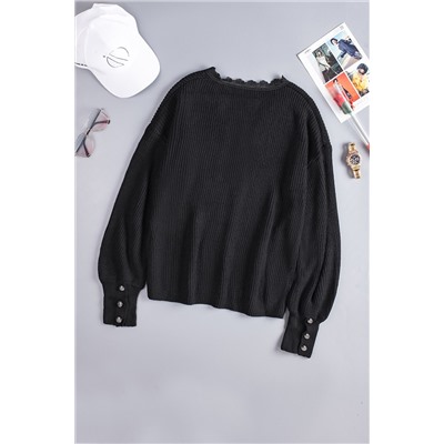 Черный вязаный свитер с V-образным вырезом с кружевной отделкой и пуговицами на манжетках