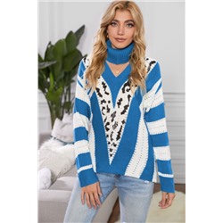 Бело-голубой полосатый свитер-водолазка с фигурным вырезом и леопардовым принтом