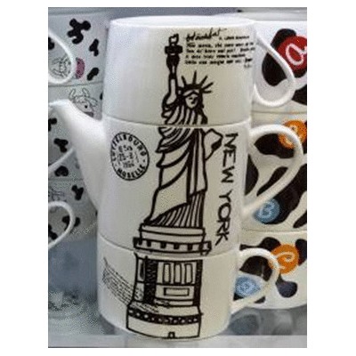 97457 Подарочный набор Чайник с двумя кружками NEW YORK